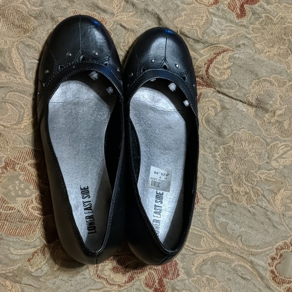 LOWER EAST SIDE Shoes - GUC Black Lower East Side Flats